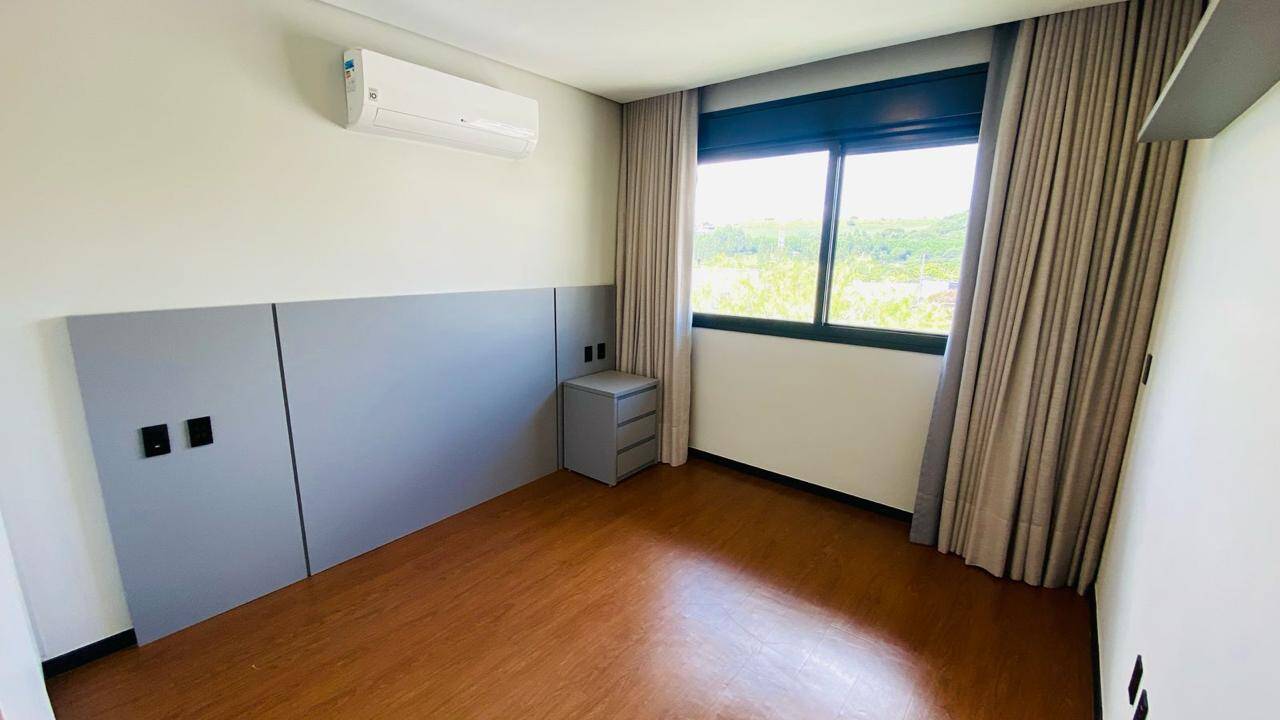 Casa, 3 quartos, 261 m² - Foto 11