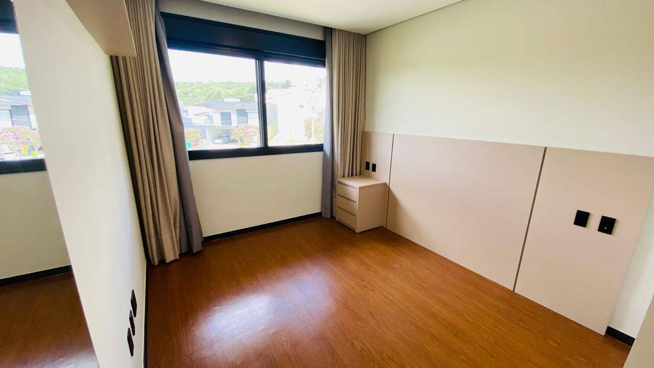 Casa, 3 quartos, 261 m² - Foto 13