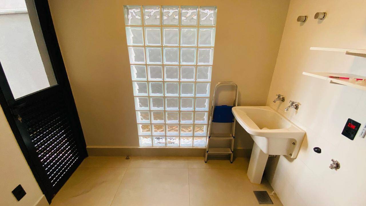 Casa, 3 quartos, 261 m² - Foto 29