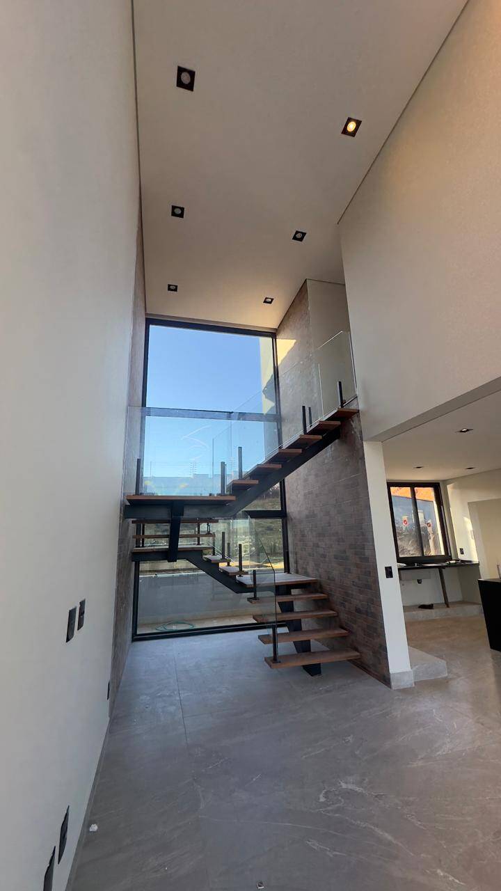 Casa, 3 quartos, 234 m² - Foto 3