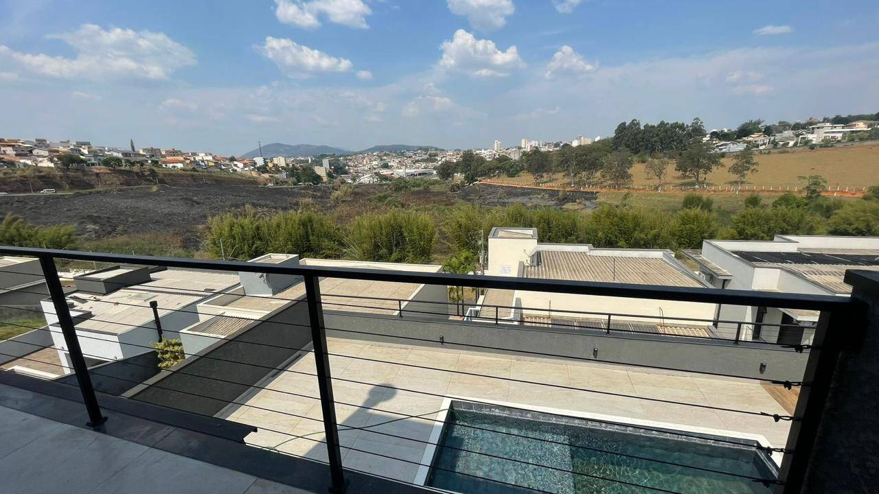 Casa, 3 quartos, 188 m² - Foto 1