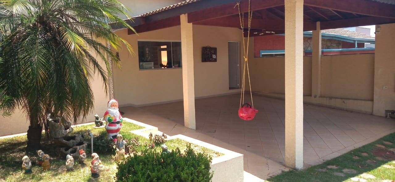 Casa, 3 quartos, 200 m² - Foto 1
